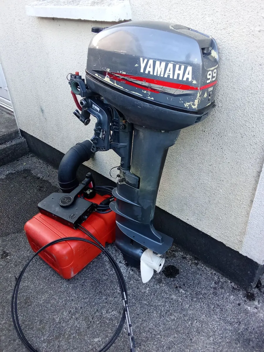 2-stroke outboard YAMAHA -9,9 hp - Image 1