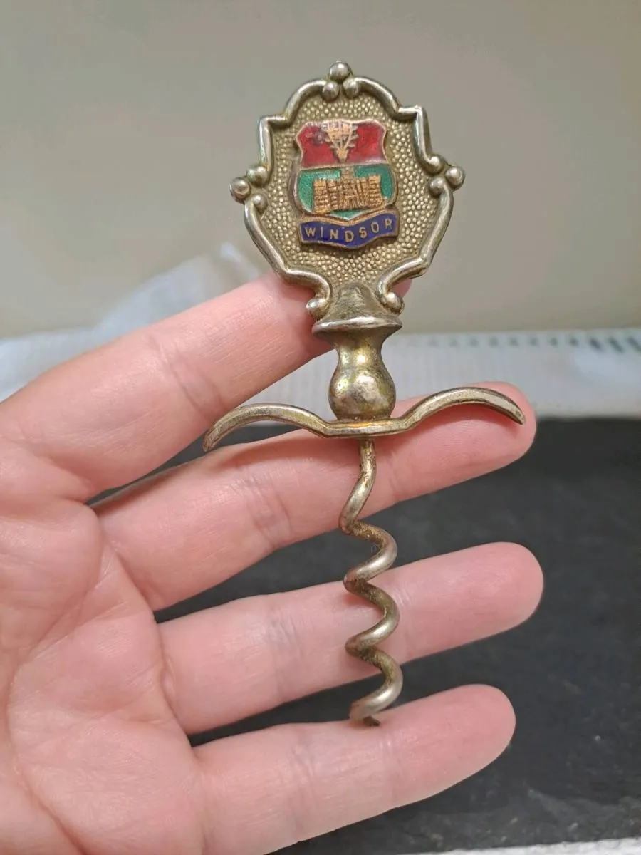 Vintage Windsor Souvenir Corkscrew - Image 1