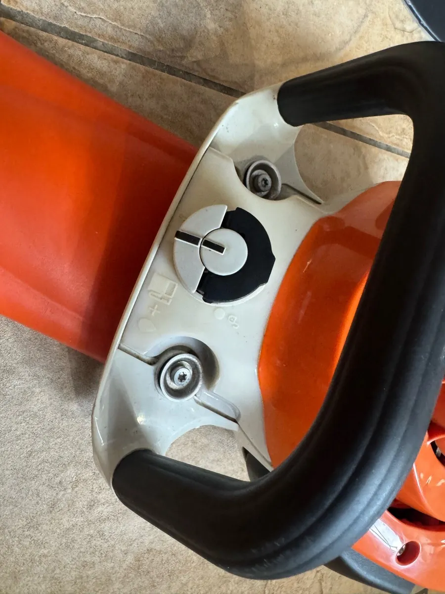 Stihl HS 46 C hedge trimmer as new! - Image 3