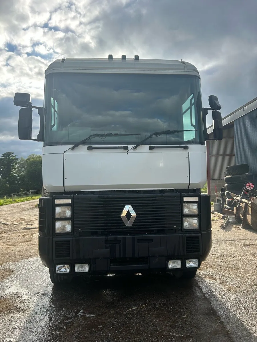 V8 Renault Magnum - Image 3