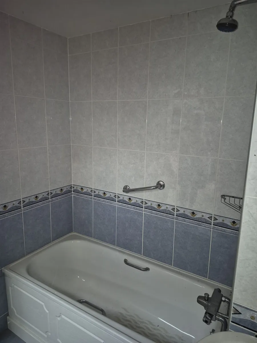 Bathroom Pods - Image 1