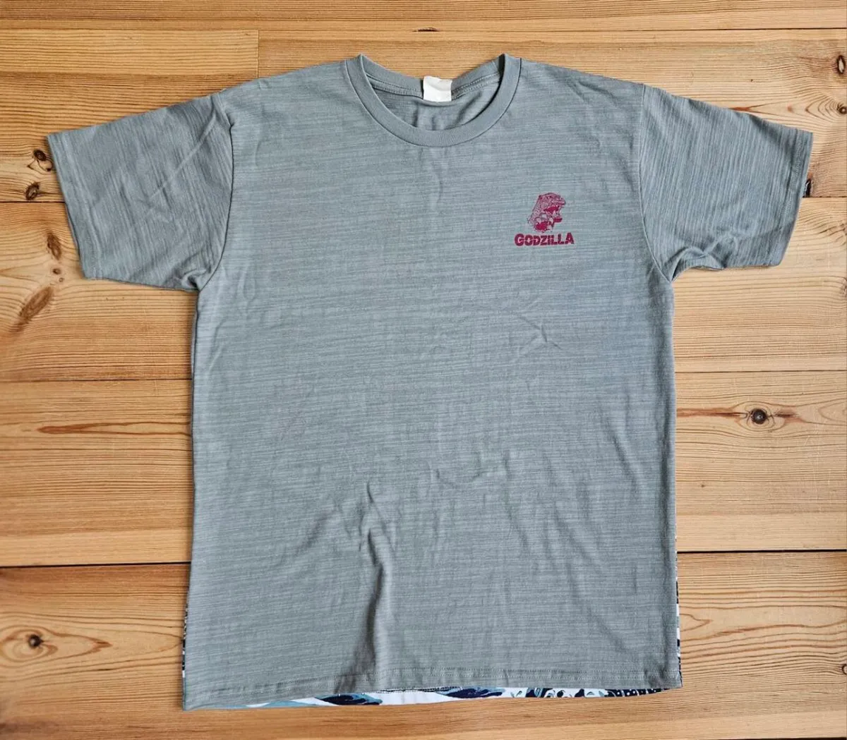 Godzilla Themed T shirt size XXL - Image 2