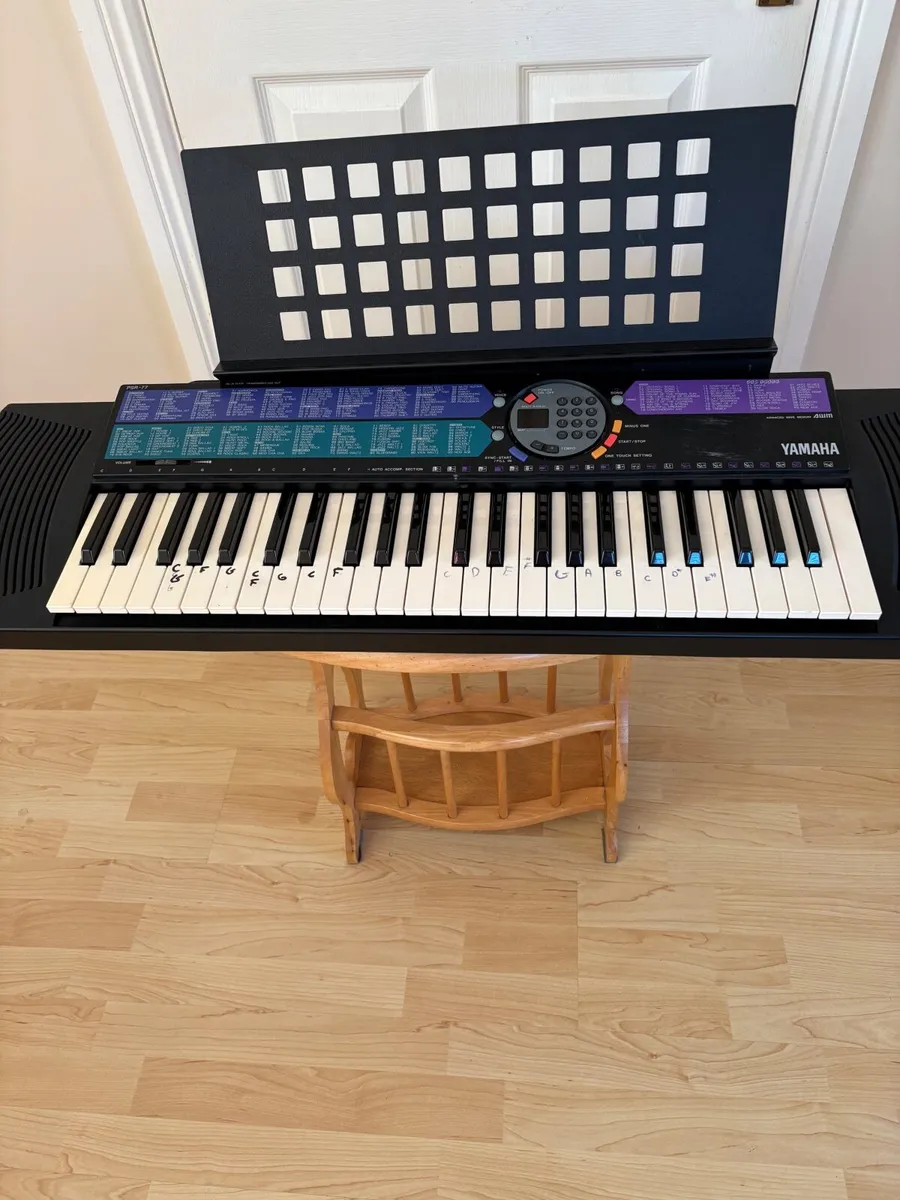 Yamaha  Keyboard - Image 3