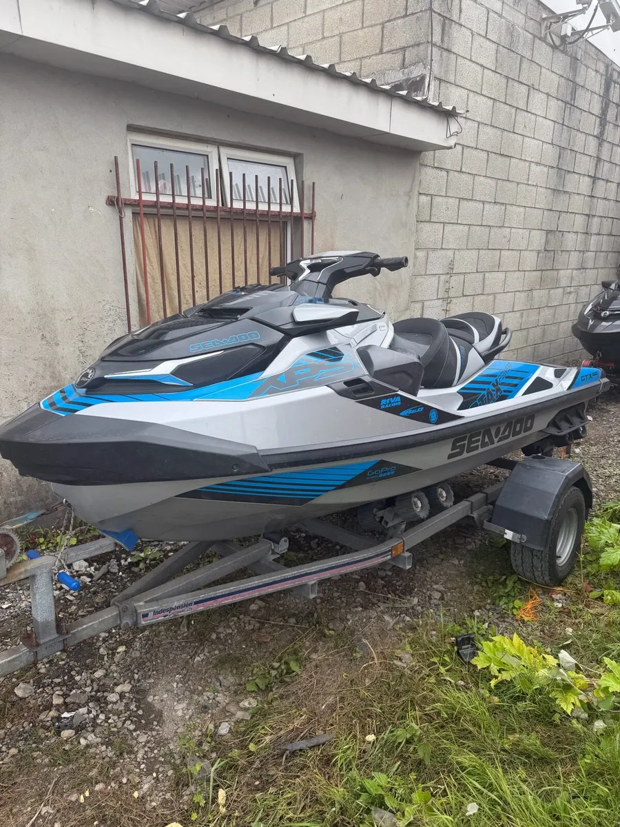 2020 Seadoo GTX 300 - Image 2