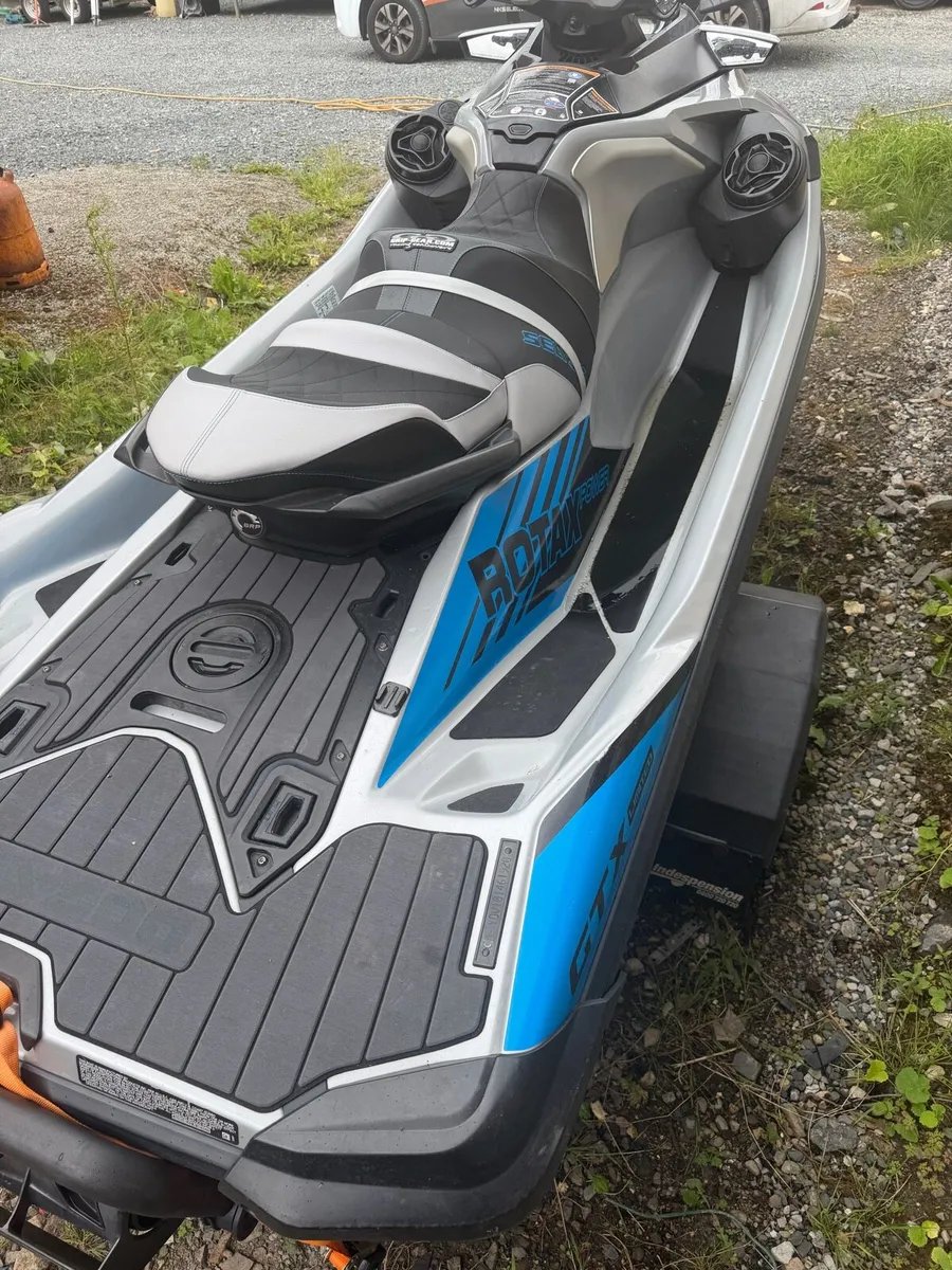 2020 Seadoo GTX 300 - Image 4