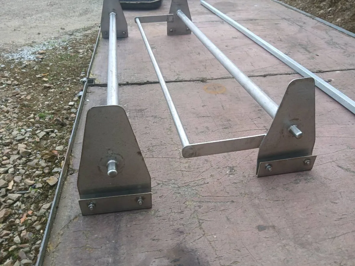 STAINLESS STEEL ROOF BARS - Image 3