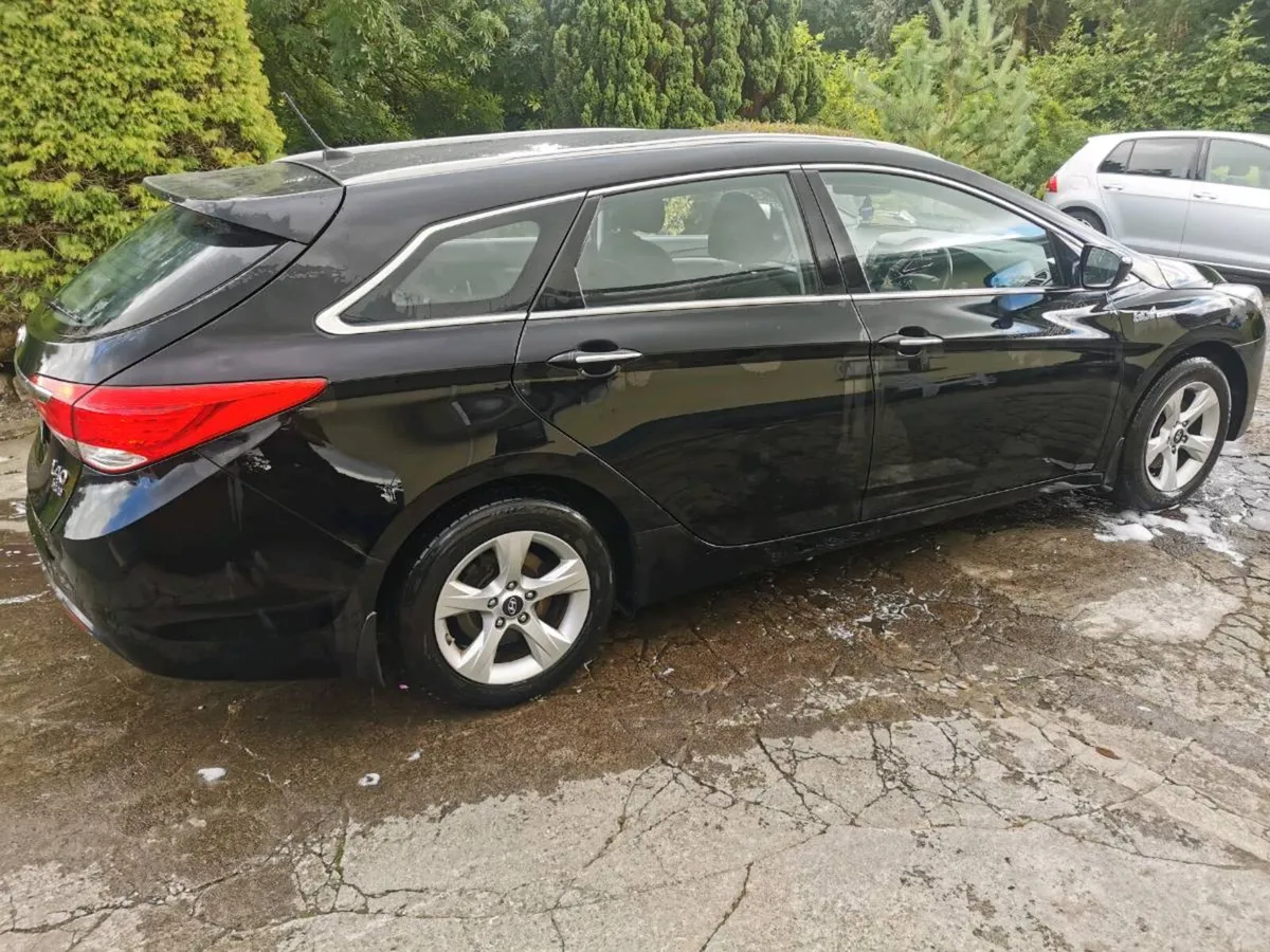 151 Hyundai i40 1.7 Diesel tourer - Image 2
