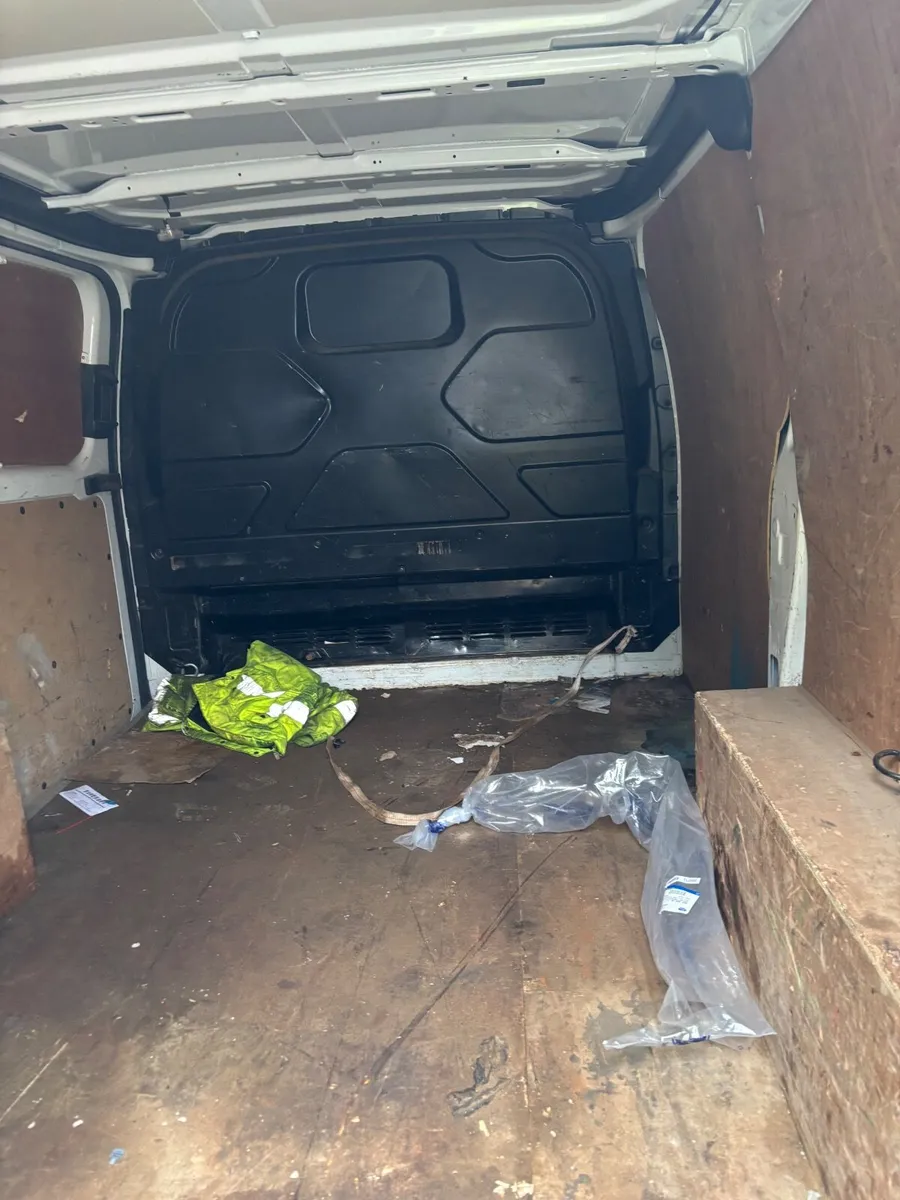 Ford Transit 2017 - Image 3