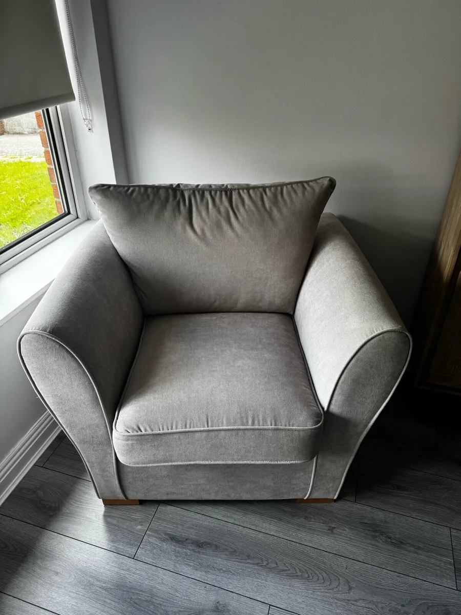 Modern Corner Sofa & Matching Armchair - Image 3
