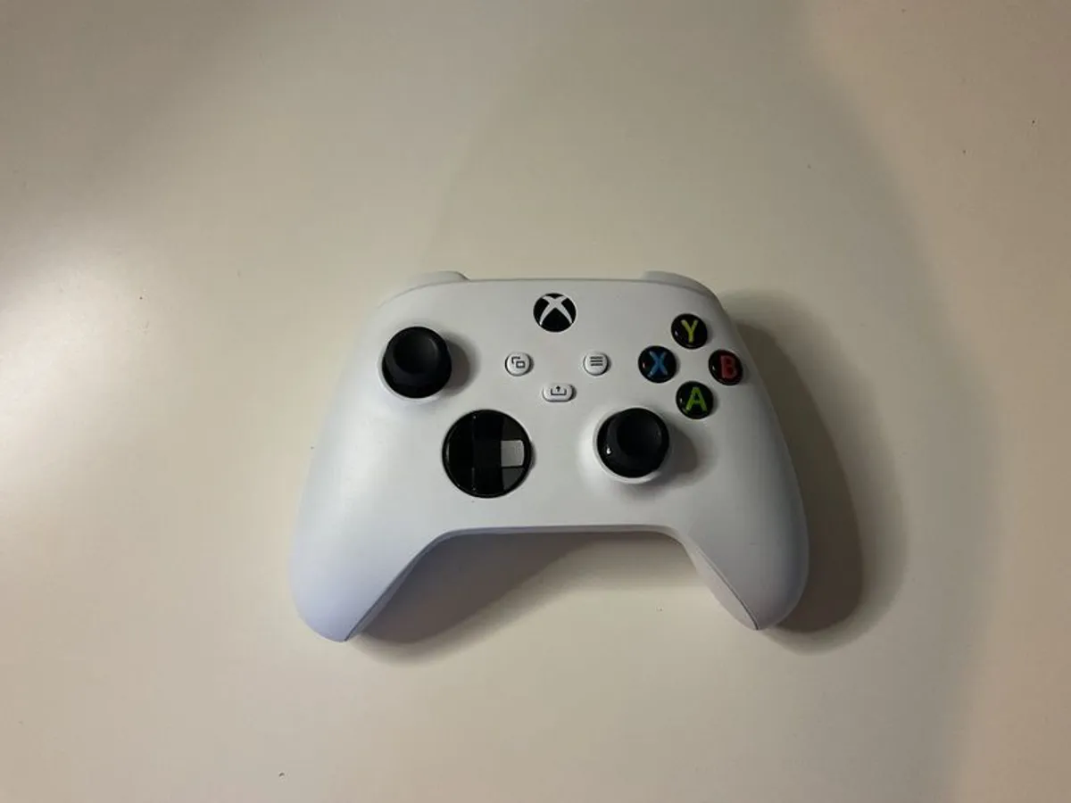Xbox Series S with two controllers - Image 4