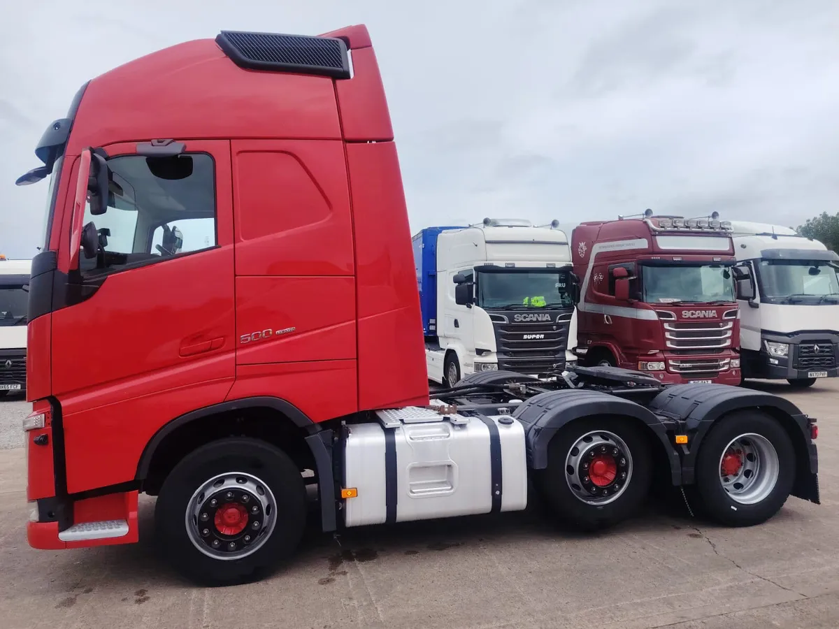 2019 Volvo FH 500 XL Globtrotter cab  Hydraulics - Image 2