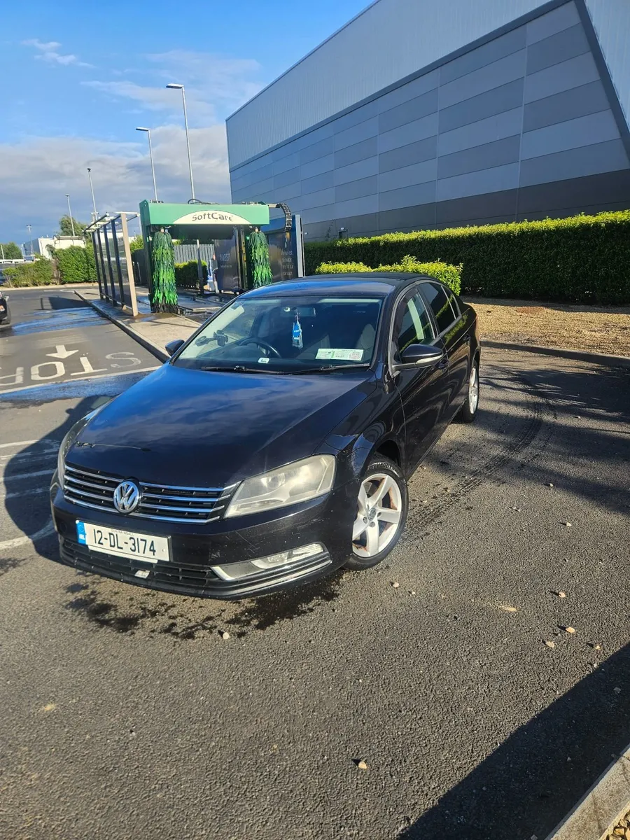 Volkswagen passat 1.6 TDI (Red I) - Image 1