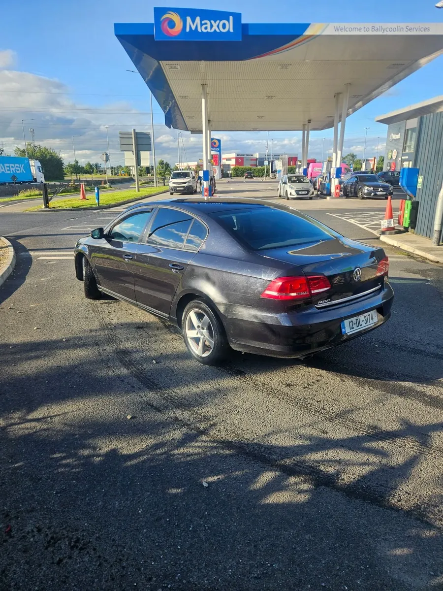 Volkswagen passat 1.6 TDI (Red I) - Image 4