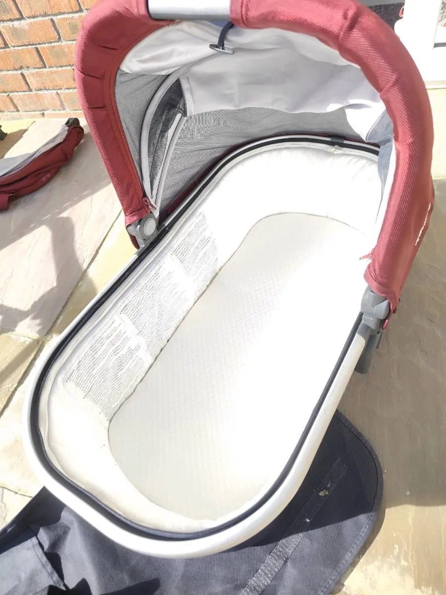 Uppababy Bassinet - Image 1