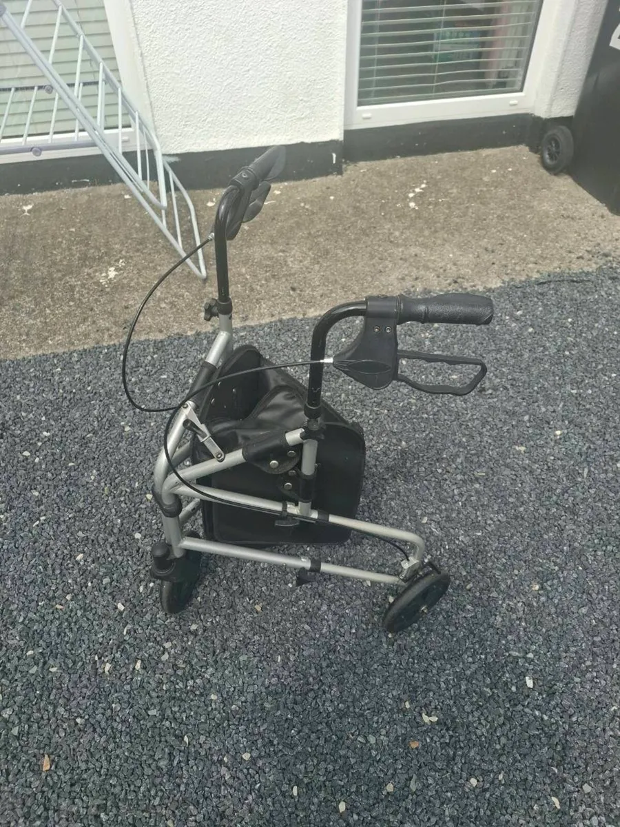 3 wheeler walker - Image 4