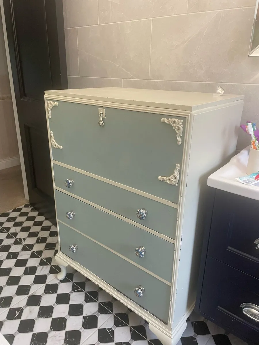 Selection of furniture - Image 2