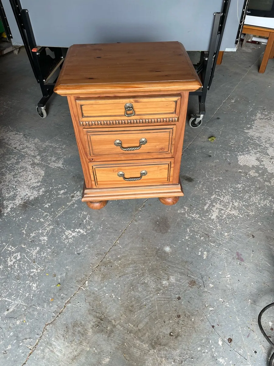 Chest of Drawers