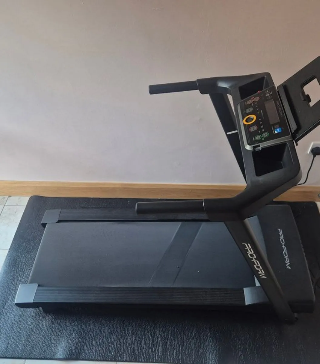 Treadmill - Image 1