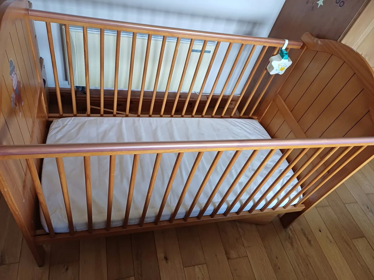 Cot - Image 1