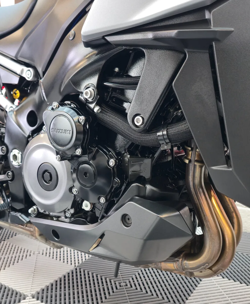 242 Suzuki GSX-S1000GX - Image 4