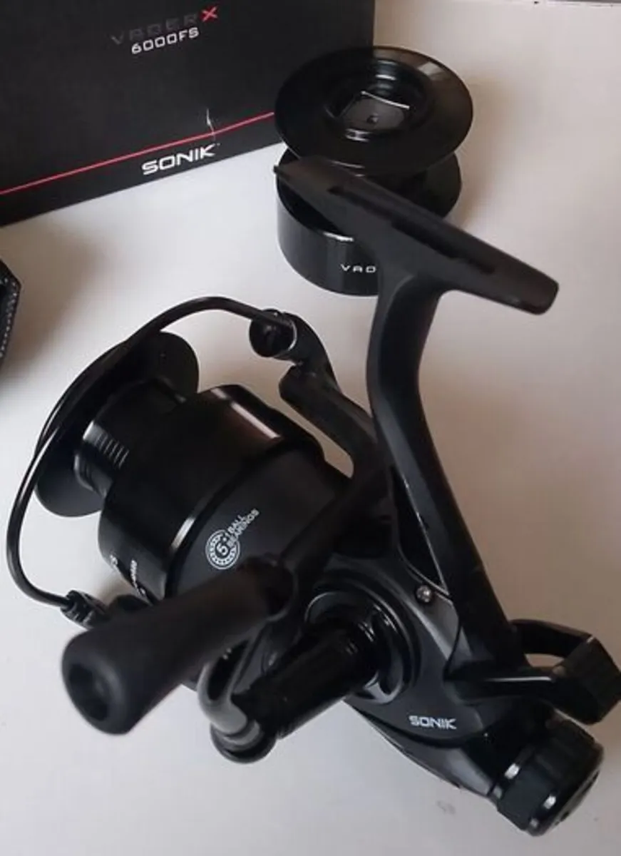 Fishing Sonik Vader X 6000FS Reel - Image 3