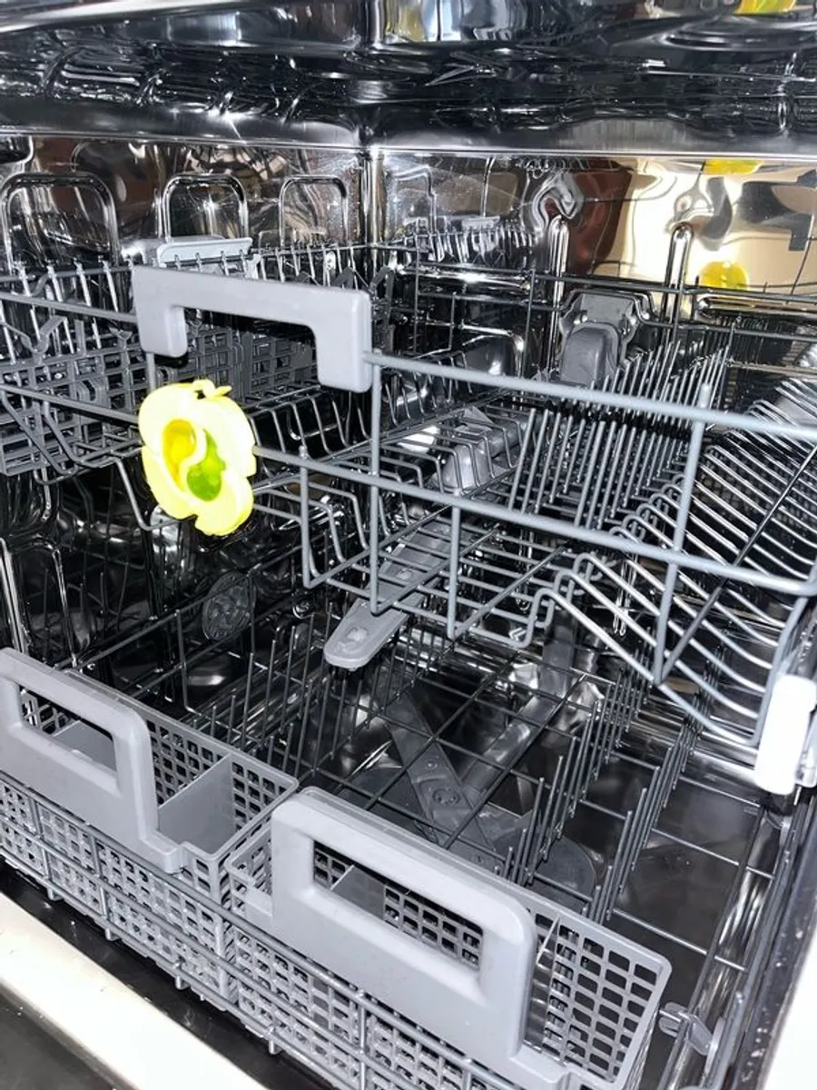 Dishwasher - Image 4
