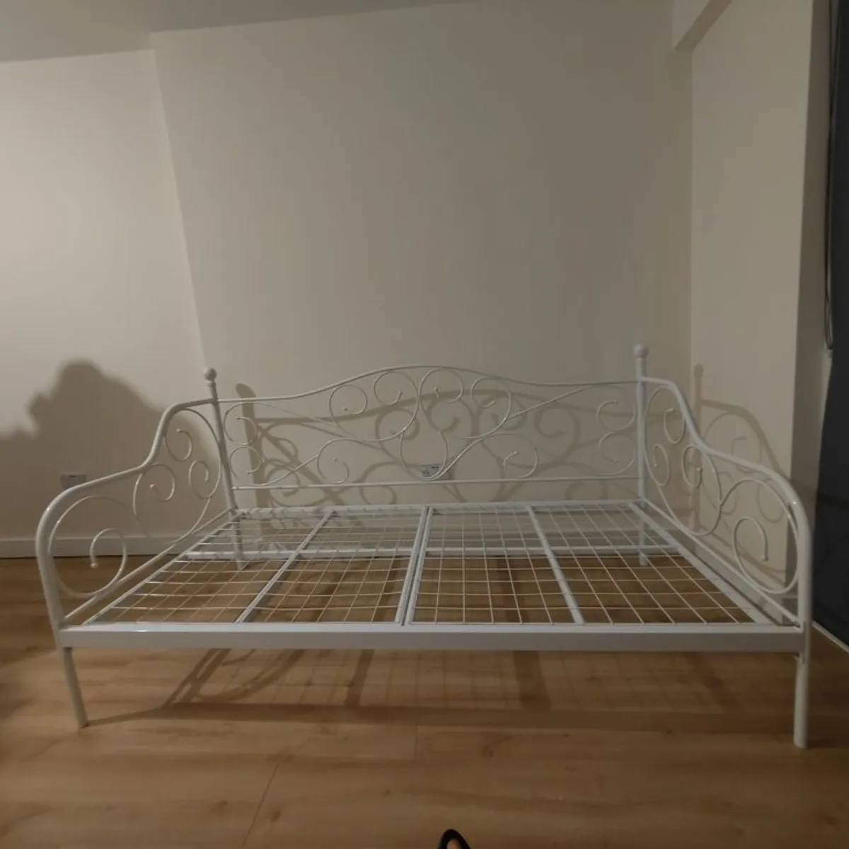 Daybed with Trundle & Mattress - Image 3