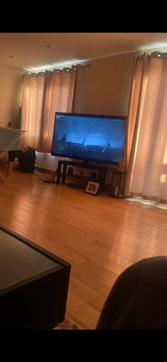 70 inch - Image 1