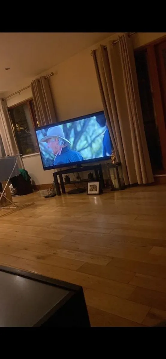 70 inch - Image 2