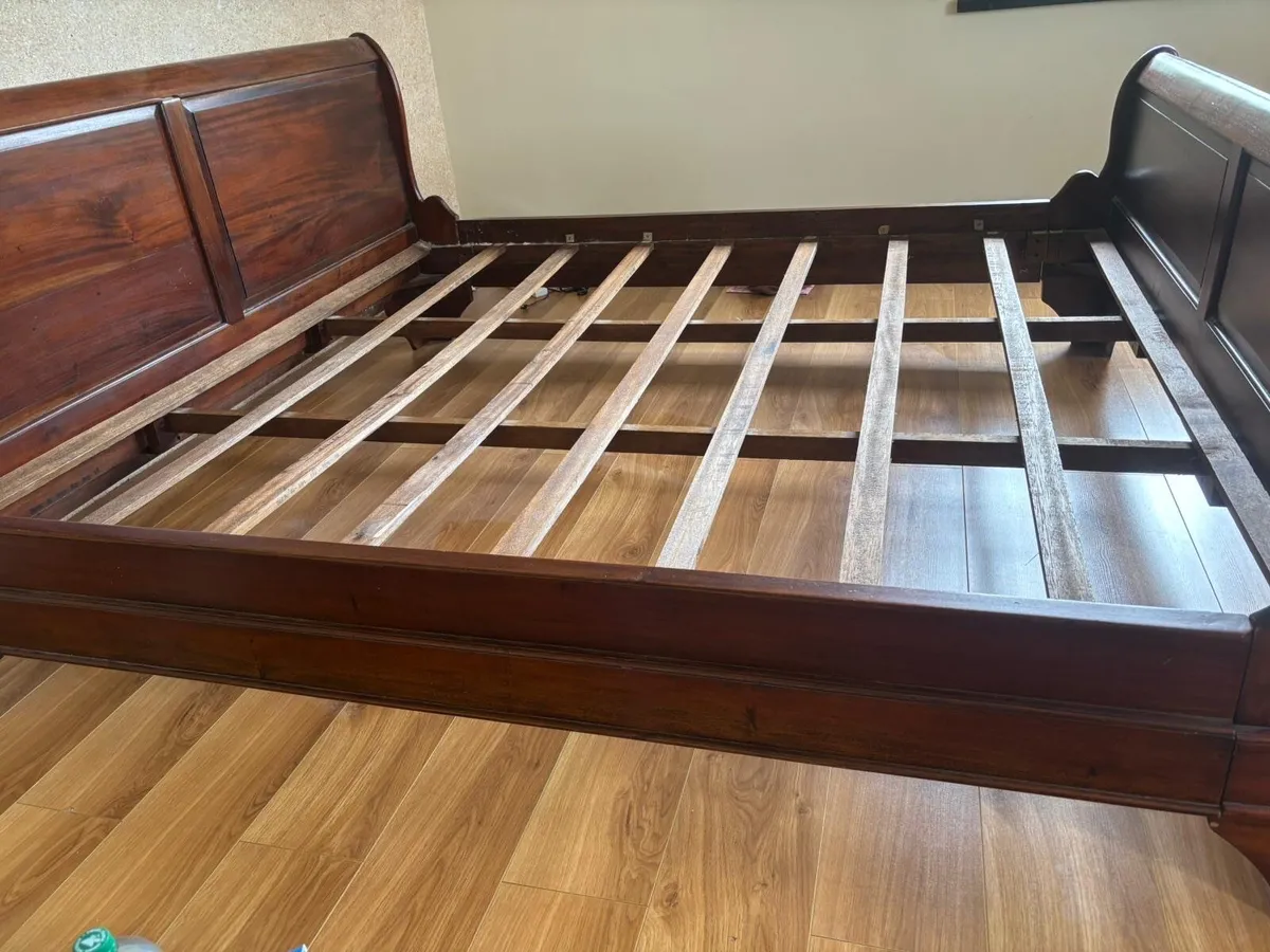 Solid Mahogany super king bed frame - Image 2