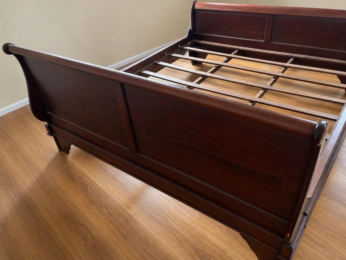 Solid Mahogany super king bed frame - Image 3
