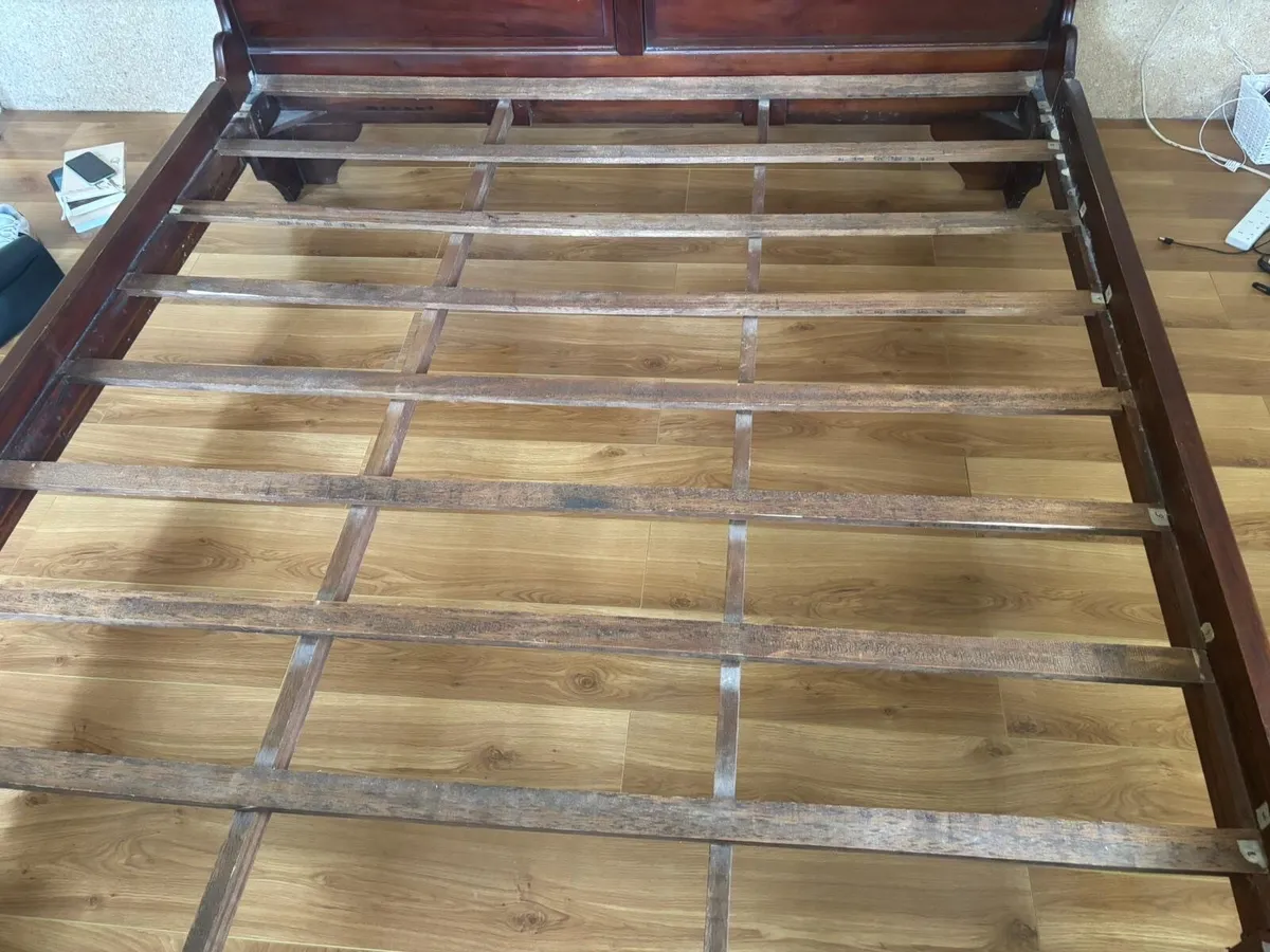 Solid Mahogany super king bed frame - Image 4