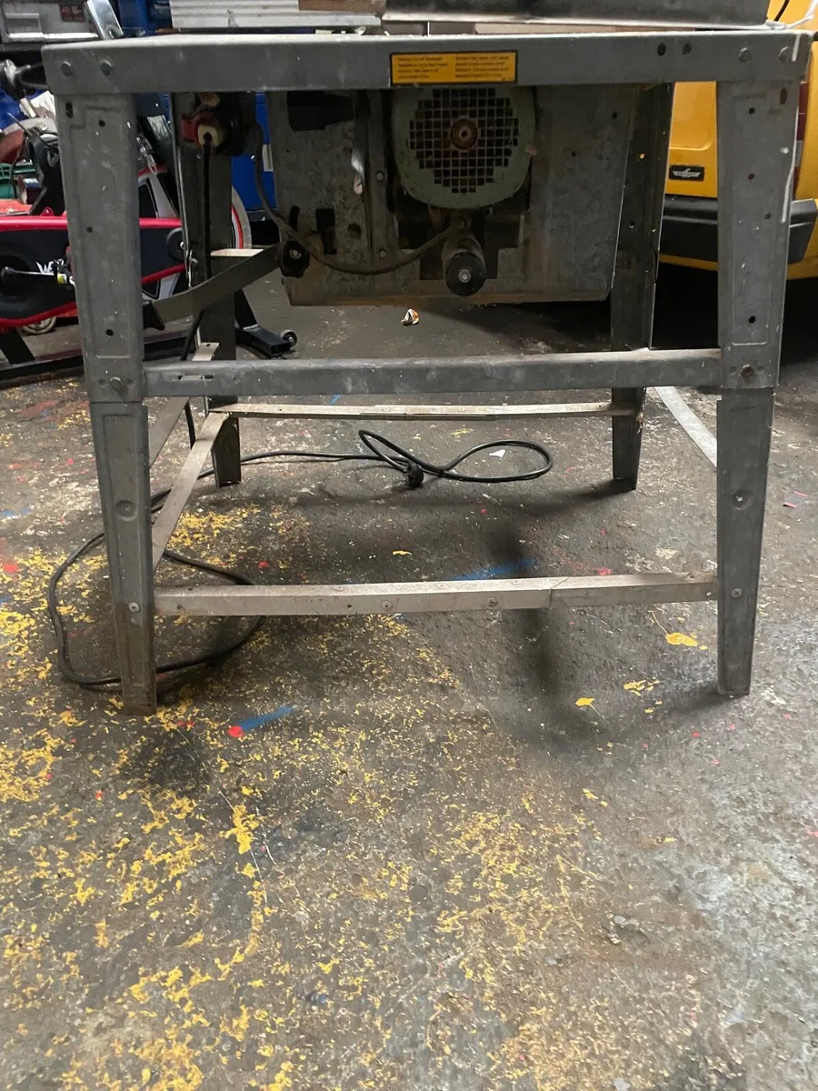 galvanised 240V bench saw - Image 3