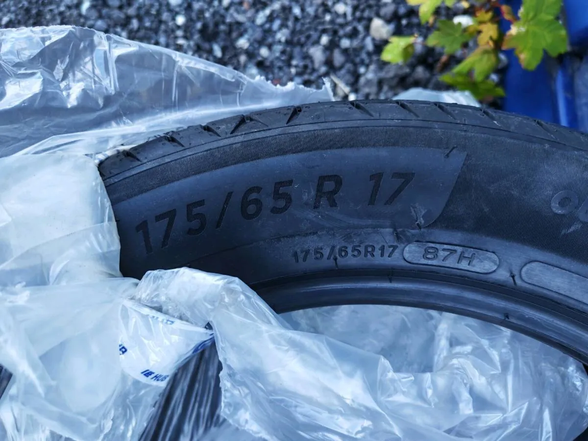 Tyres Michelin e primacy 175/65R17 - Image 2