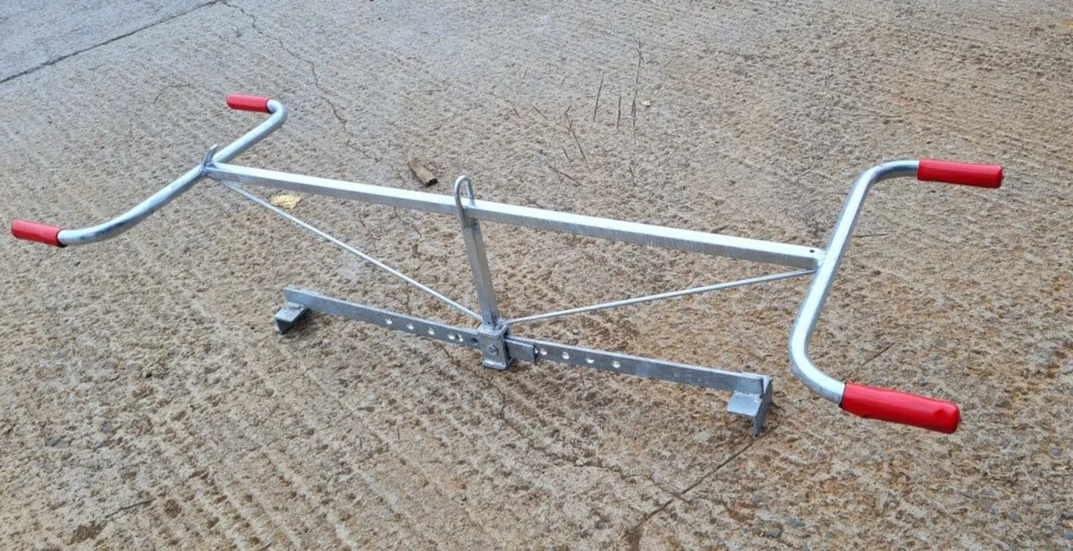 Two man kerb lifter