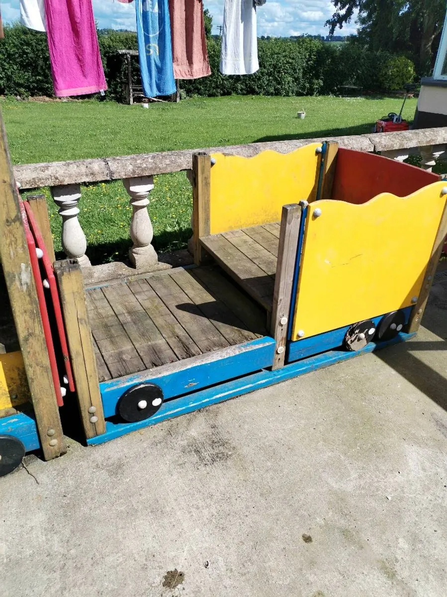 Playground train - Image 3