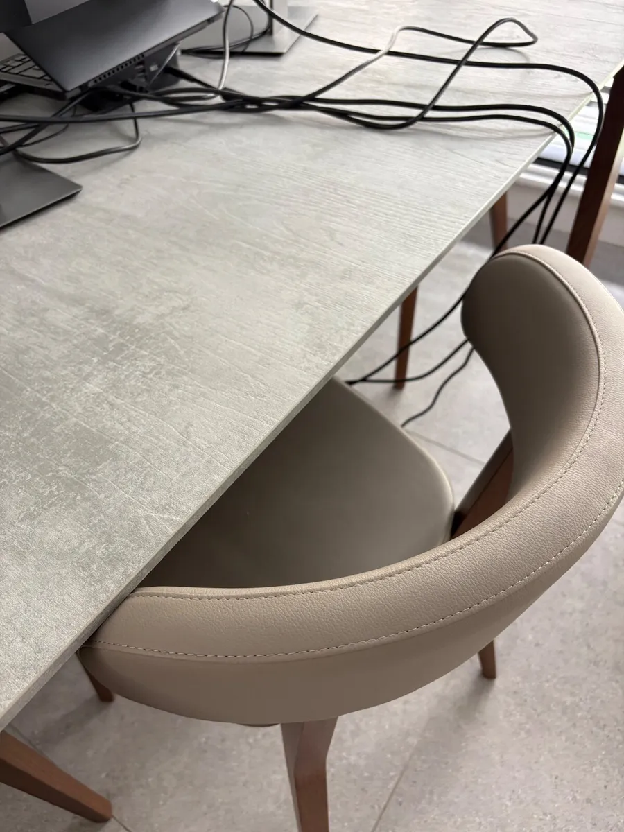 EZ Living Dining Set - Image 1