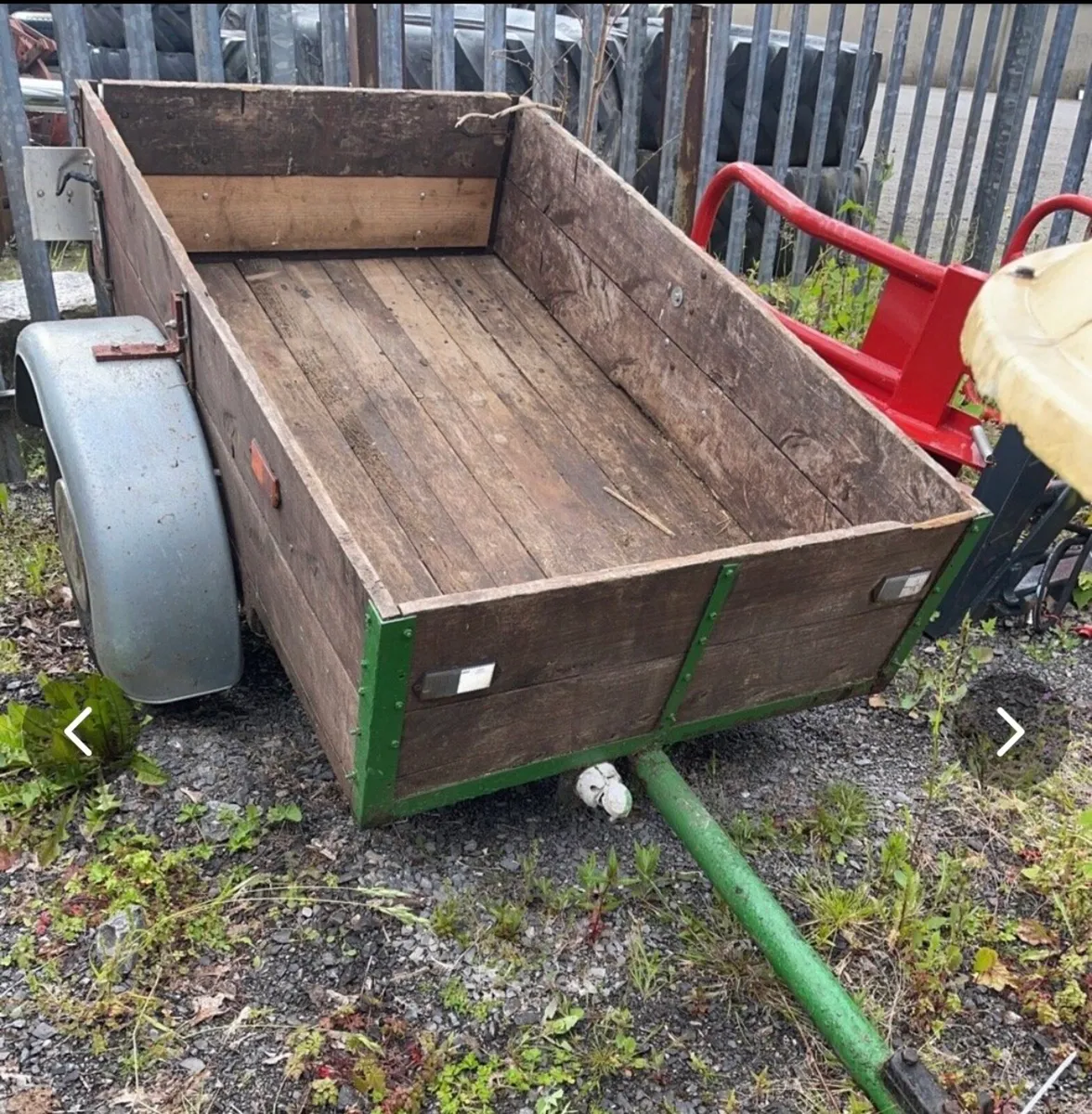 Trailers - Image 1