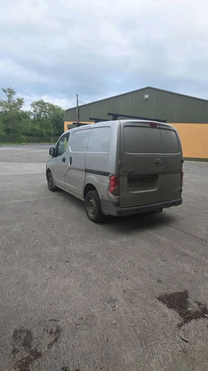 2017 Nissan nv200 - Image 3