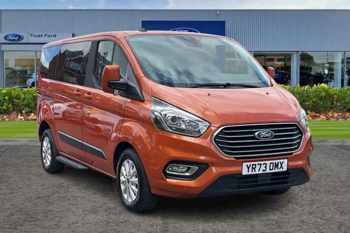 Ford Tourneo Custom 2.0 320 EcoBlue Zetec Minibus - Image 1