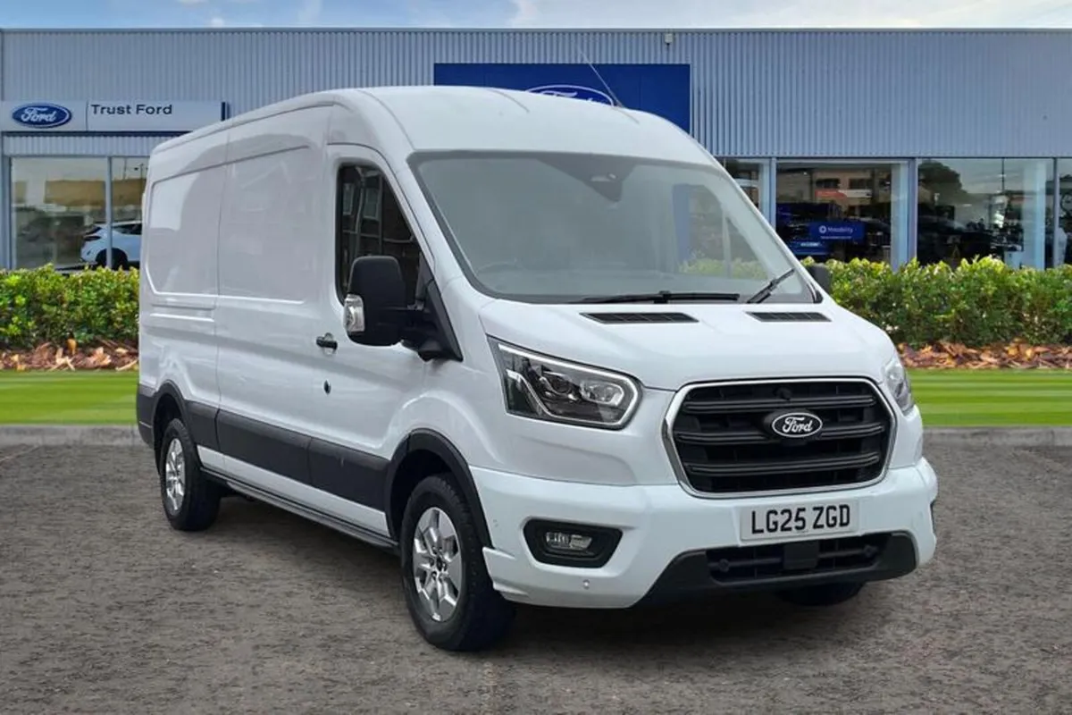 Ford Transit LIMITED - Image 1
