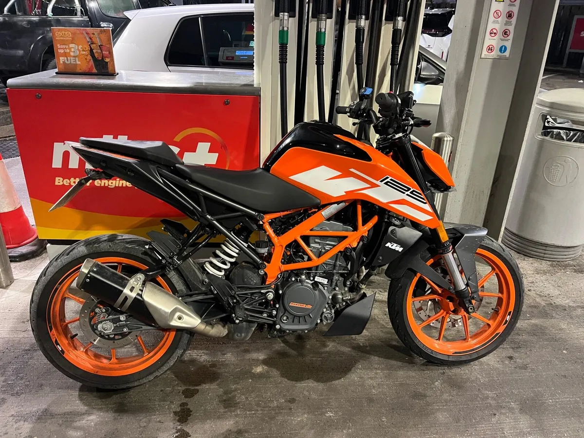 KTM Duke 125 - Image 2