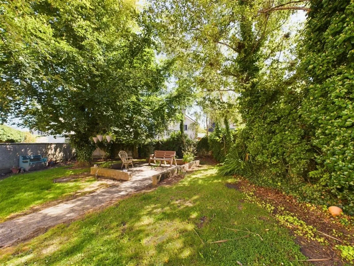 2 bed apartment to let / rent - Image 4