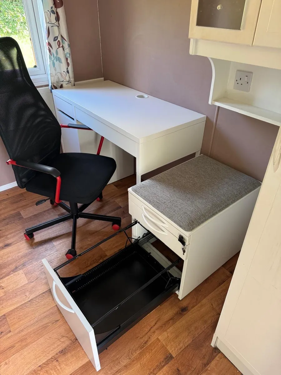 Desk, Chair & Lockable Pedestal Drawer - Image 4