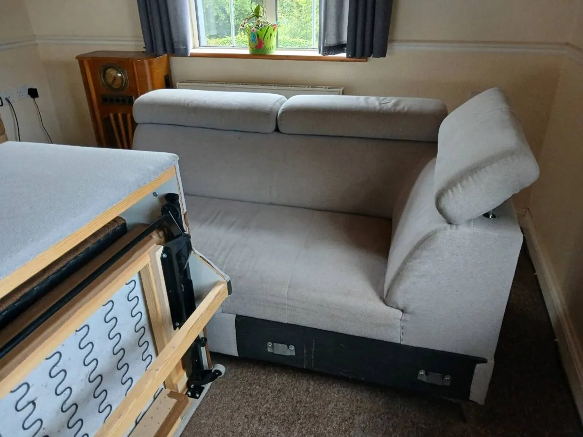 Sofa Corner super condition - Image 3