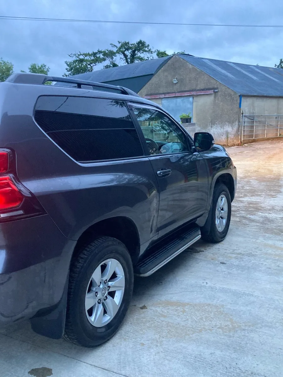 Toyota landcruiser - Image 2