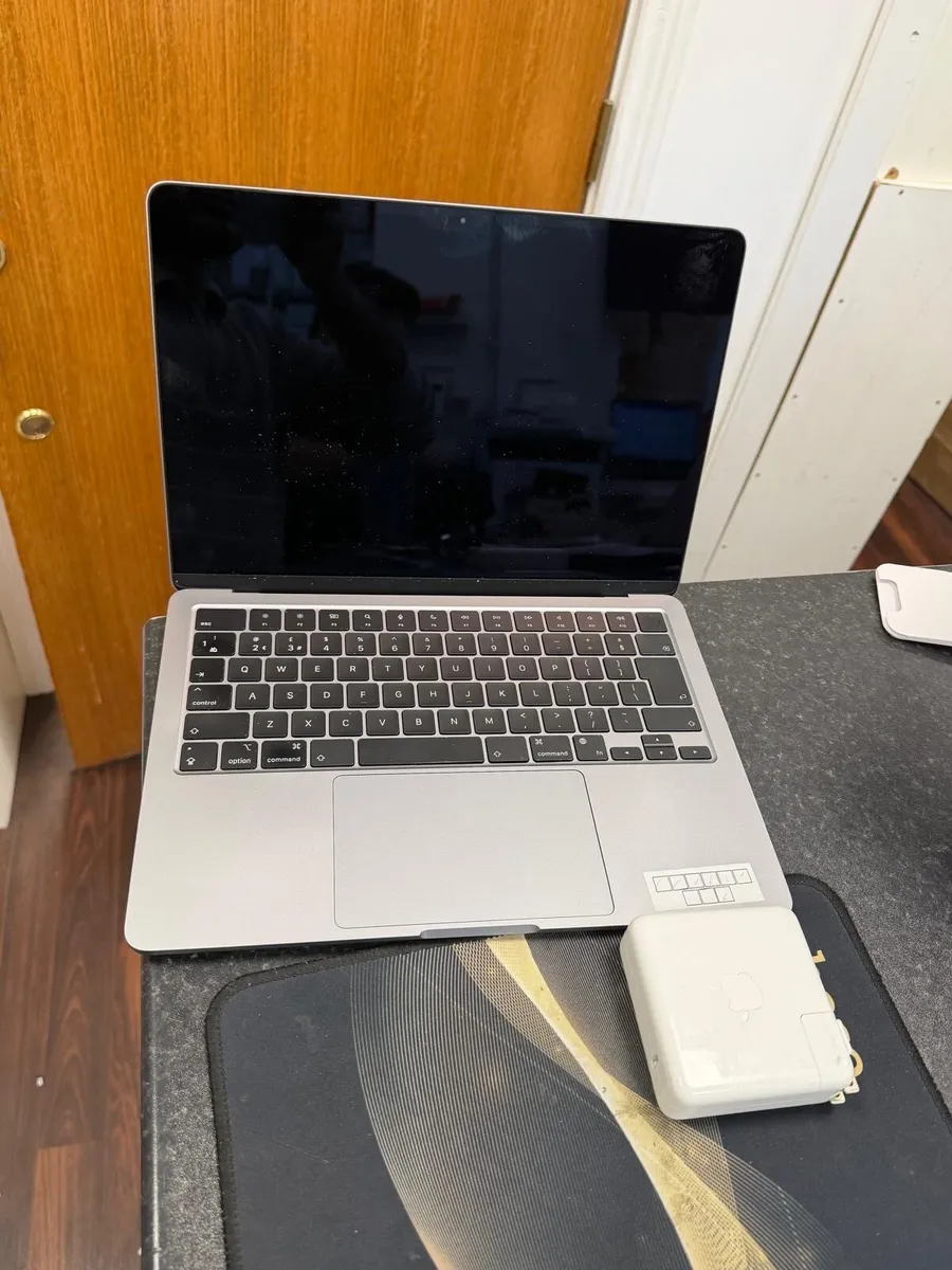 MacBook Air M2 A2681 Like new with charger - Image 2