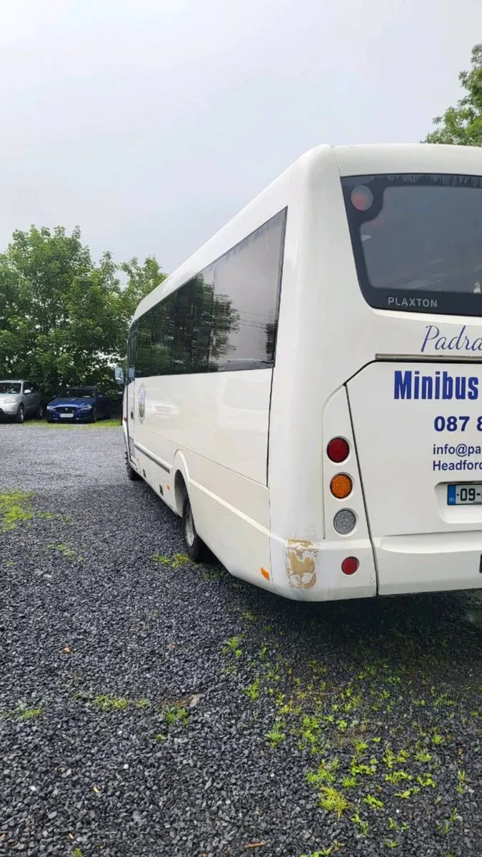 Bus - Image 3