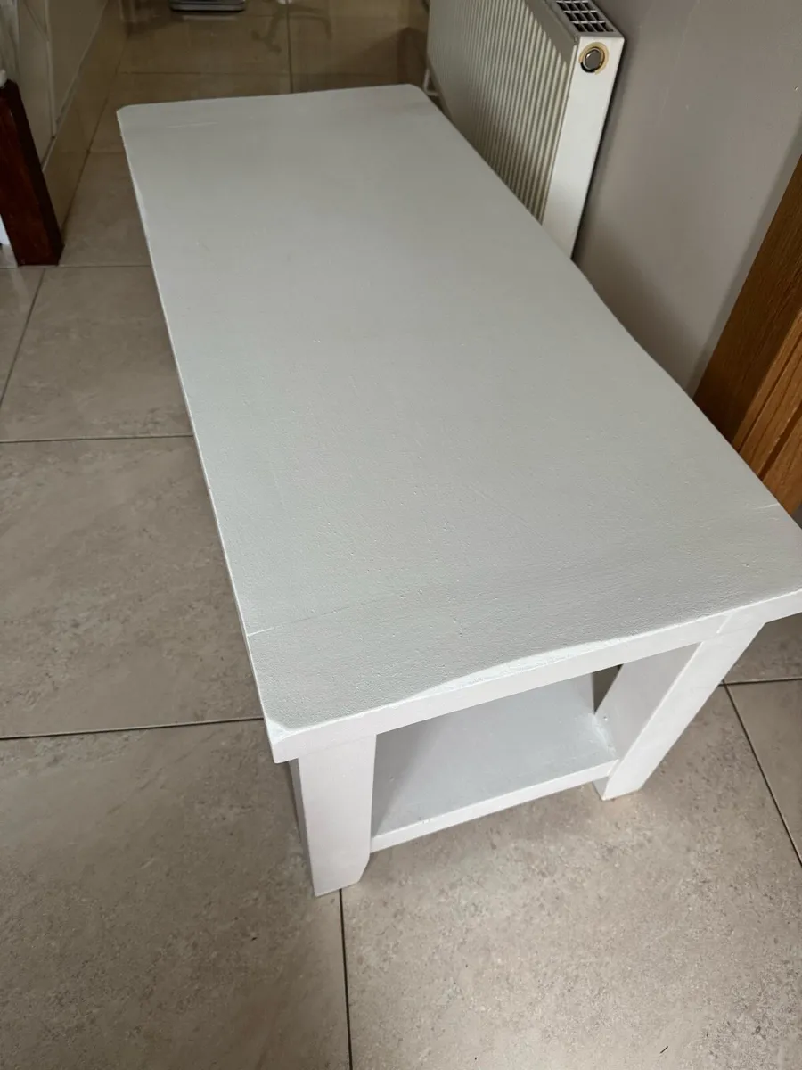 Solid oak ivory colour coffee table - Image 3