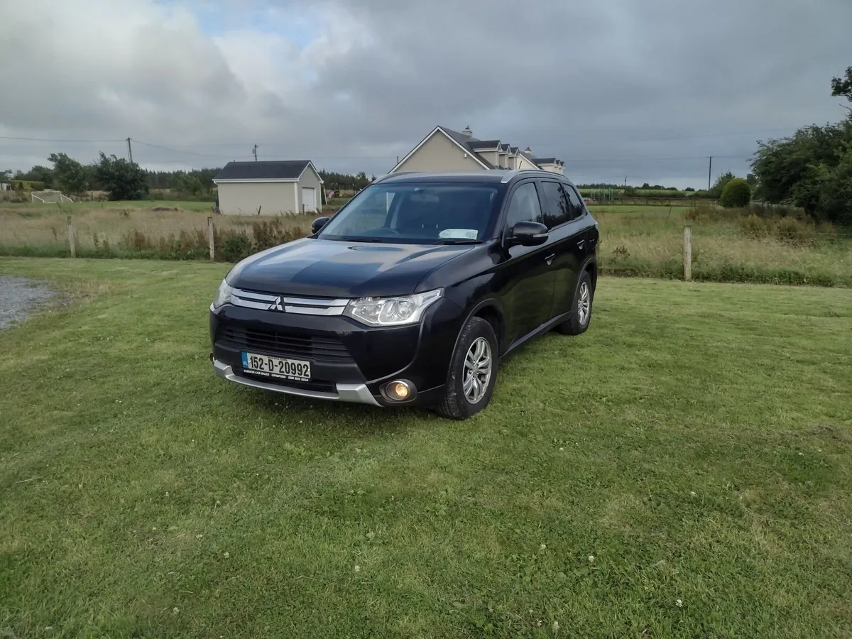 Mitsubishi Outlander 2015.      4 WD - Image 1